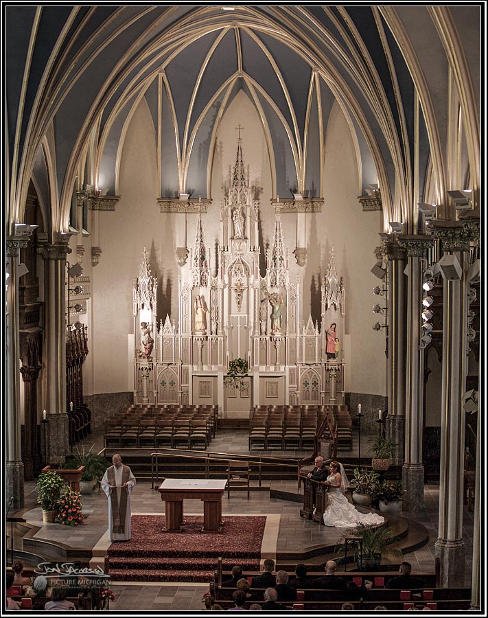 Wedding Photography Catherdral of Saint Andrews Grand Rapids